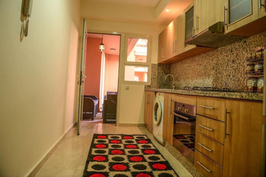 Beautiful, Great Equipped 122 M Holiday Apartment Near Majorelle Garden And Gueliz With Pool Views And A Large Balcony And Terrace Marrakesh Exterior photo