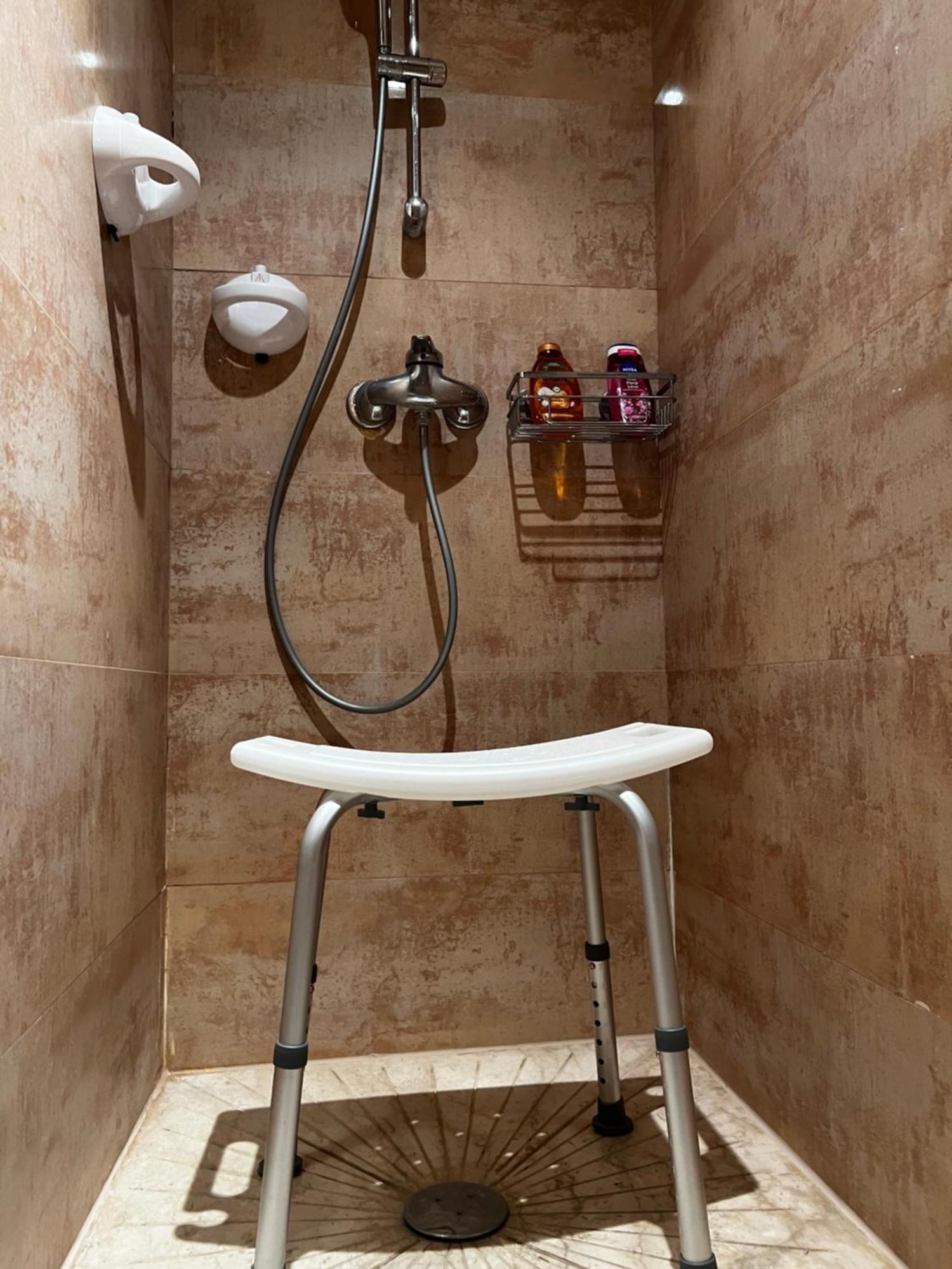 Beautiful, Great Equipped 122 M Holiday Apartment Near Majorelle Garden And Gueliz With Pool Views And A Large Balcony And Terrace Marrakesh Exterior photo