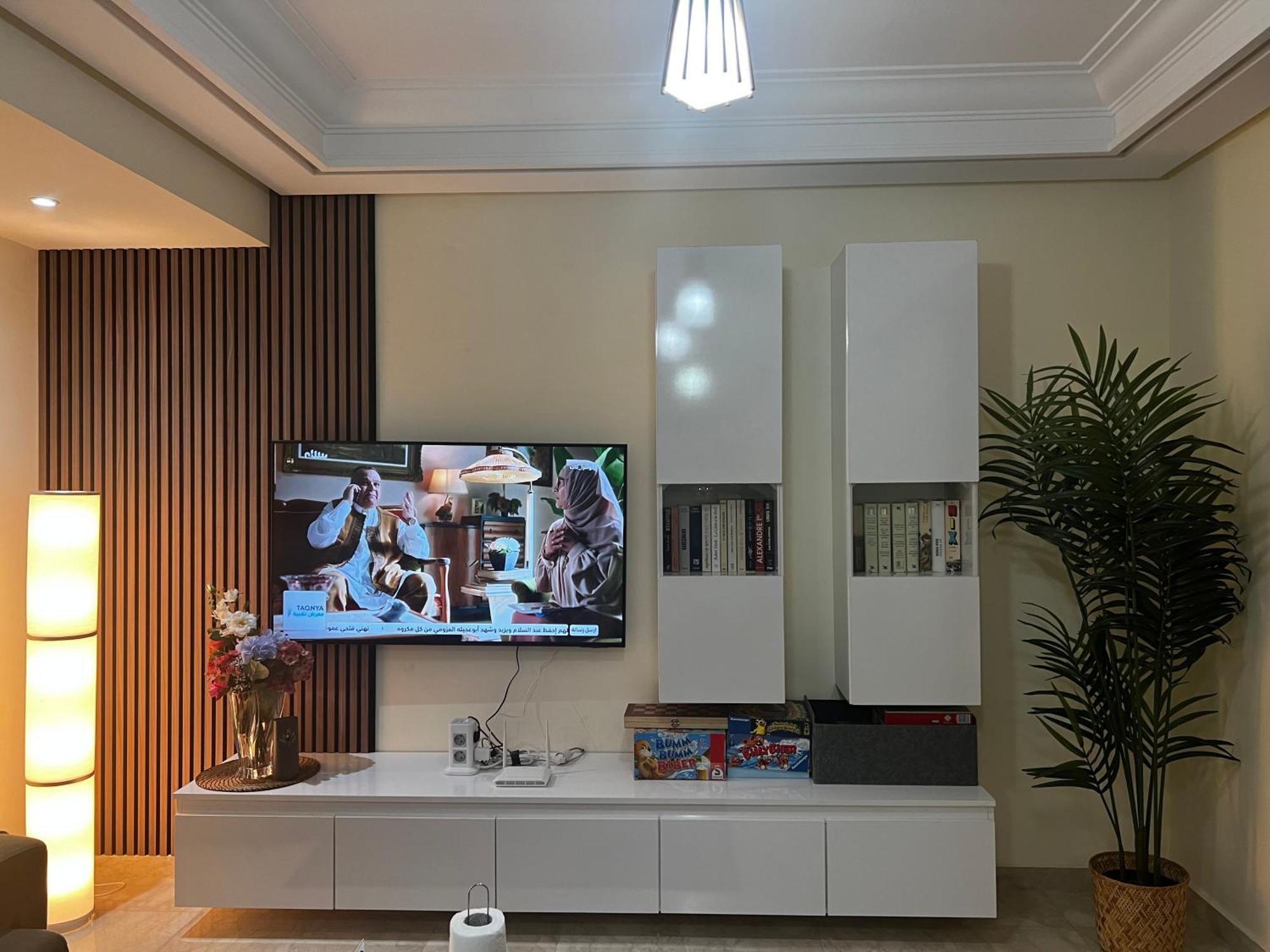 Beautiful, Great Equipped 122 M Holiday Apartment Near Majorelle Garden And Gueliz With Pool Views And A Large Balcony And Terrace Marrakesh Exterior photo