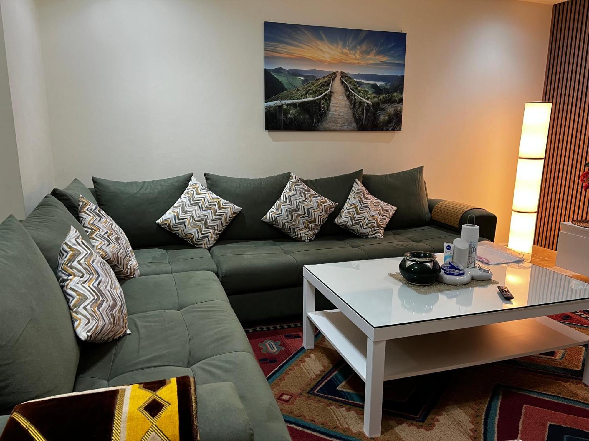 Beautiful, Great Equipped 122 M Holiday Apartment Near Majorelle Garden And Gueliz With Pool Views And A Large Balcony And Terrace Marrakesh Exterior photo